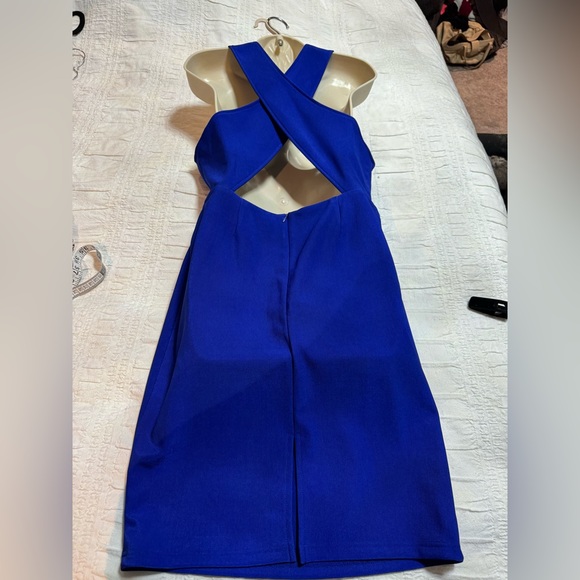⭐️Royal Blue Dress as seen on The Bachelor⭐️ - Picture 2 of 6